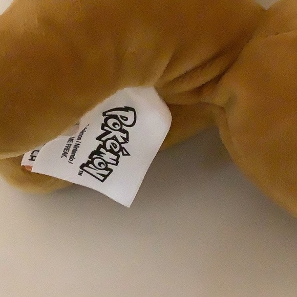 Pokemon Eevee 8’Inch Plush Toy Jazwares New With Tags - Picture 6 of 6